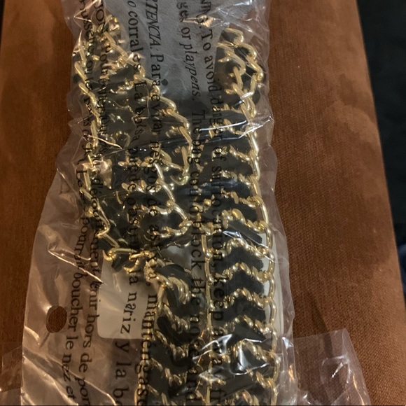 Express Tassel Chain Belt - Picture 4 of 5